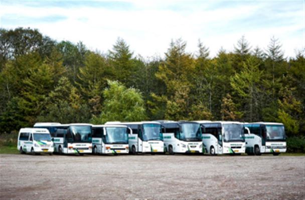 Lej en bus med Hennings Busser