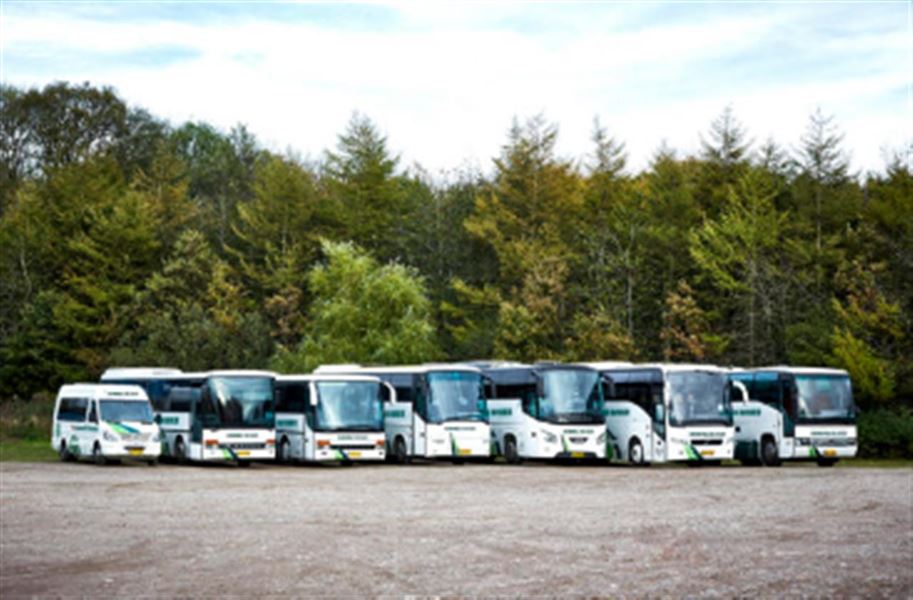 Lej en bus med Hennings Busser