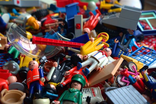 Køb sjovt Playmobil legetøj til børn i alle aldre hos Legebyen.dk