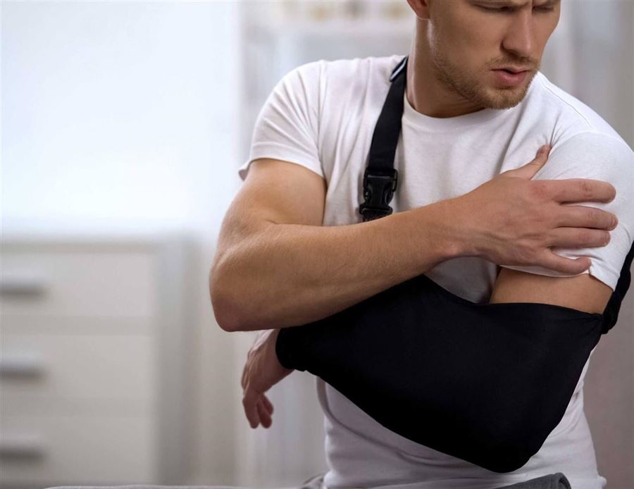 Sådan finder du den rette slynge til din skulder